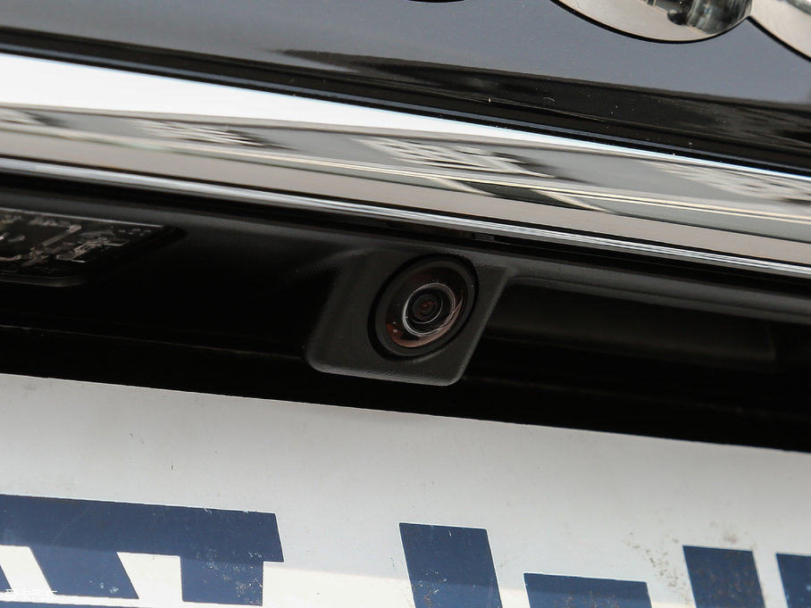 2017WA8 6.3L W12 quattro Ş