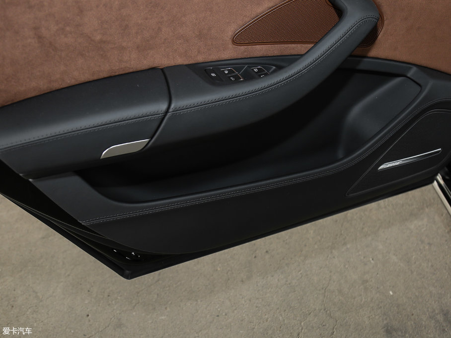 2017WA8 6.3L W12 quattro Ş