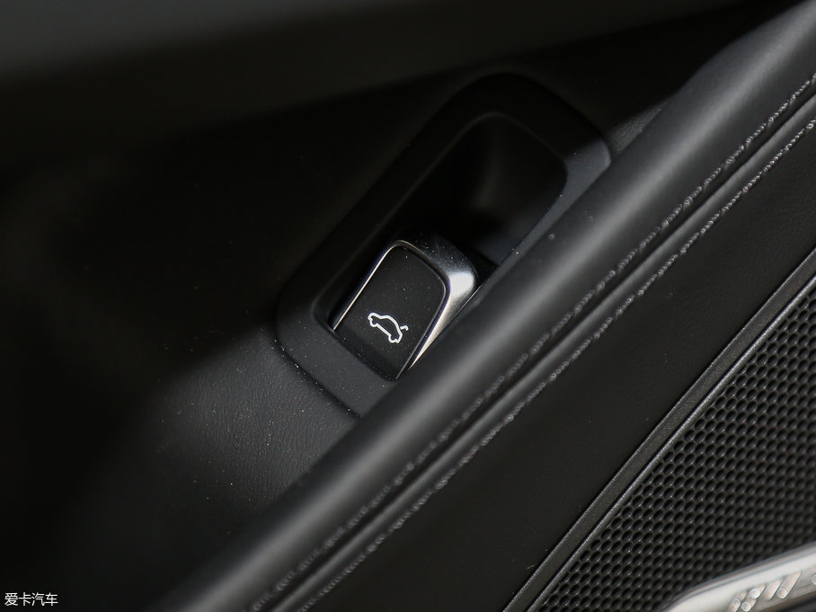 2017WA8 6.3L W12 quattro Ş