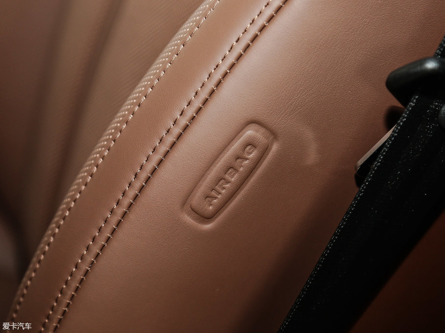 2017WA8 6.3L W12 quattro Ş