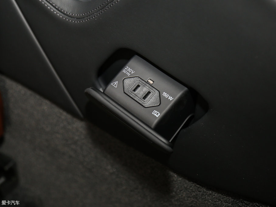 2017WA8 6.3L W12 quattro Ş