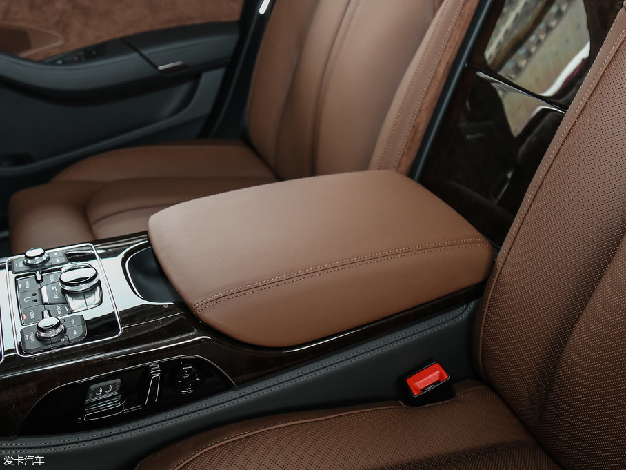 2017WA8 6.3L W12 quattro Ş