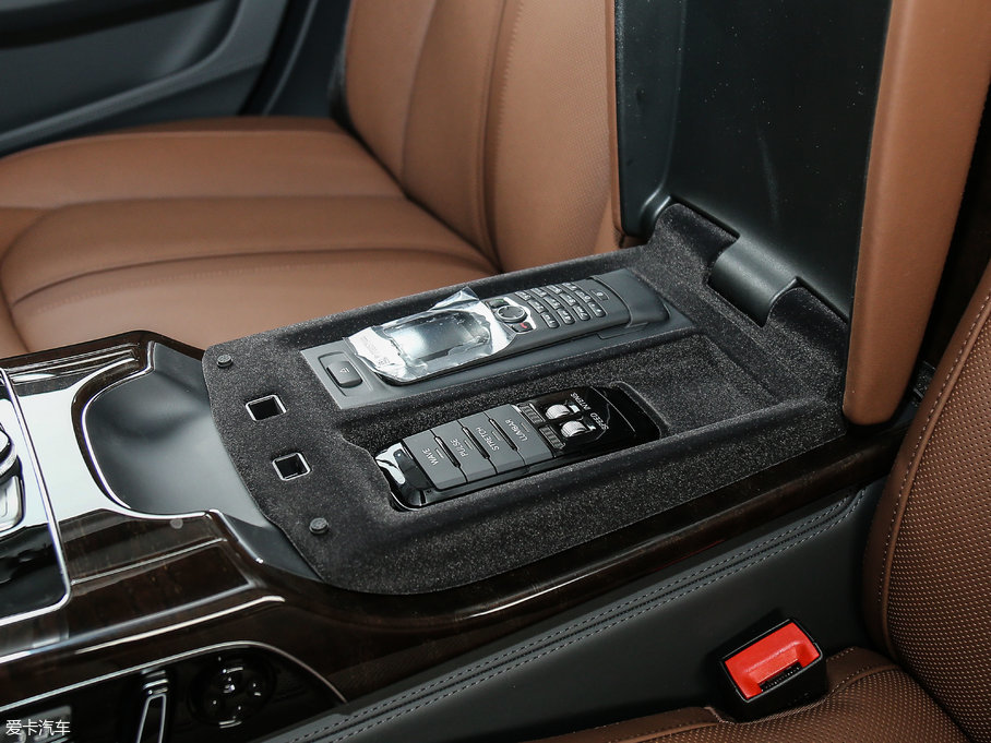 2017WA8 6.3L W12 quattro Ş