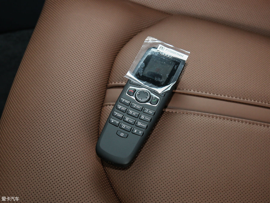 2017WA8 6.3L W12 quattro Ş