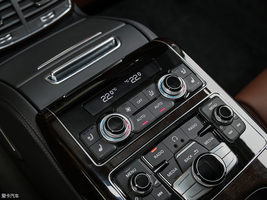 2017WA8 6.3L W12 quattro Ş