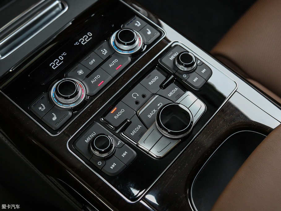 2017WA8 6.3L W12 quattro Ş