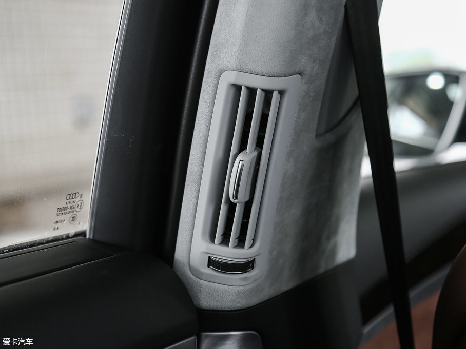 2017?yun)WA8 6.3L W12 quattro Ş