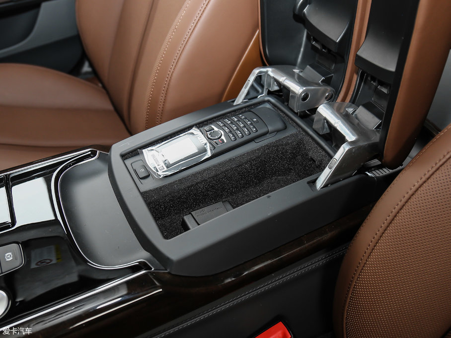 2017��W��A8 6.3L W12 quattro ��Ş��