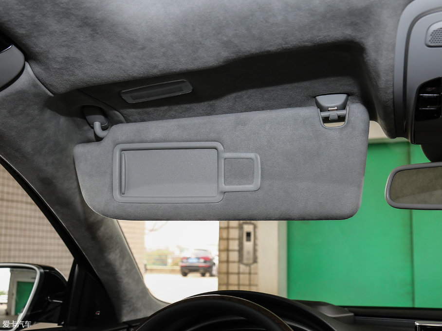 2017WA8 6.3L W12 quattro Ş