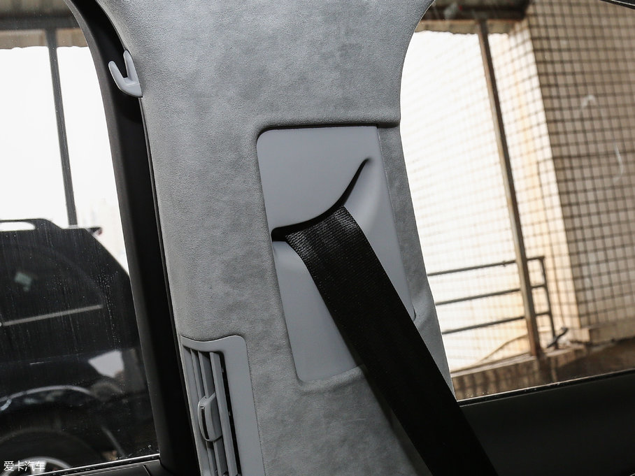 2017WA8 6.3L W12 quattro Ş