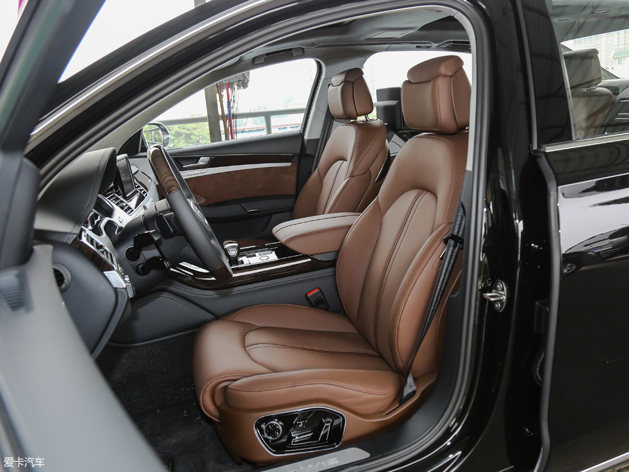 2017WA8 6.3L W12 quattro Ş