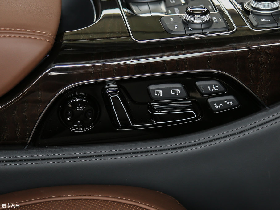 2017WA8 6.3L W12 quattro Ş