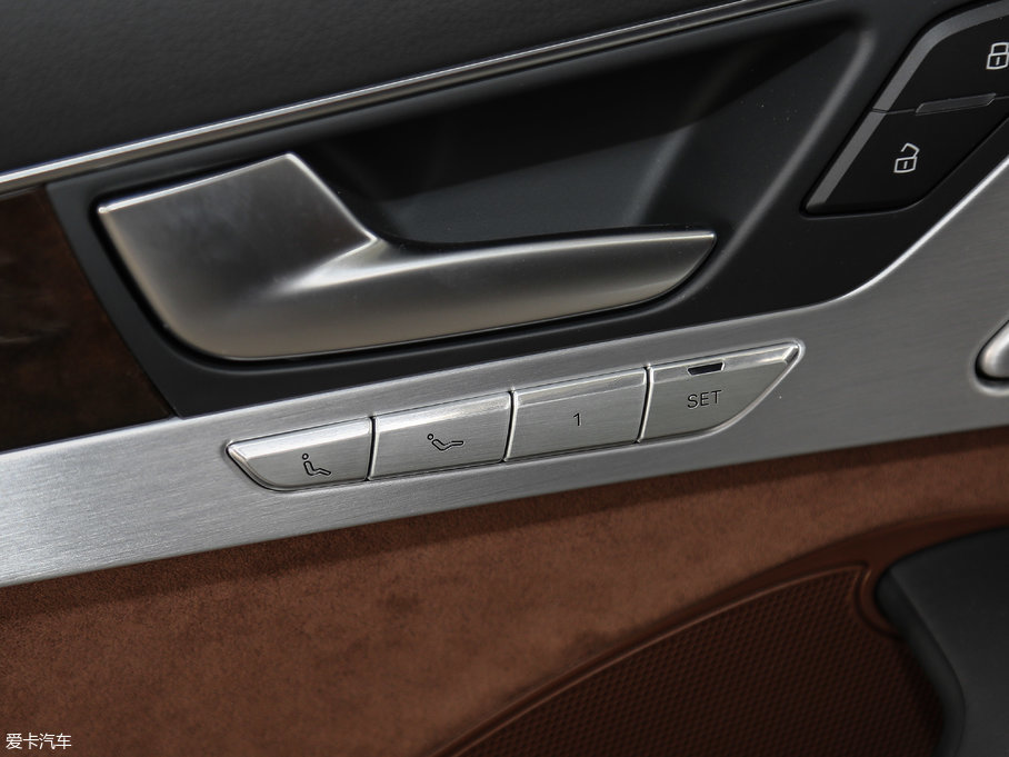 2017?yun)WA8 6.3L W12 quattro Ş