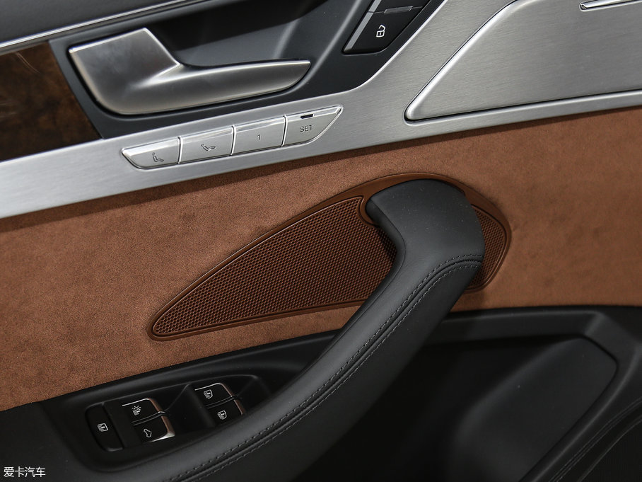 2017WA8 6.3L W12 quattro Ş