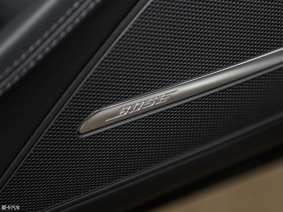 2017WA8 6.3L W12 quattro Ş