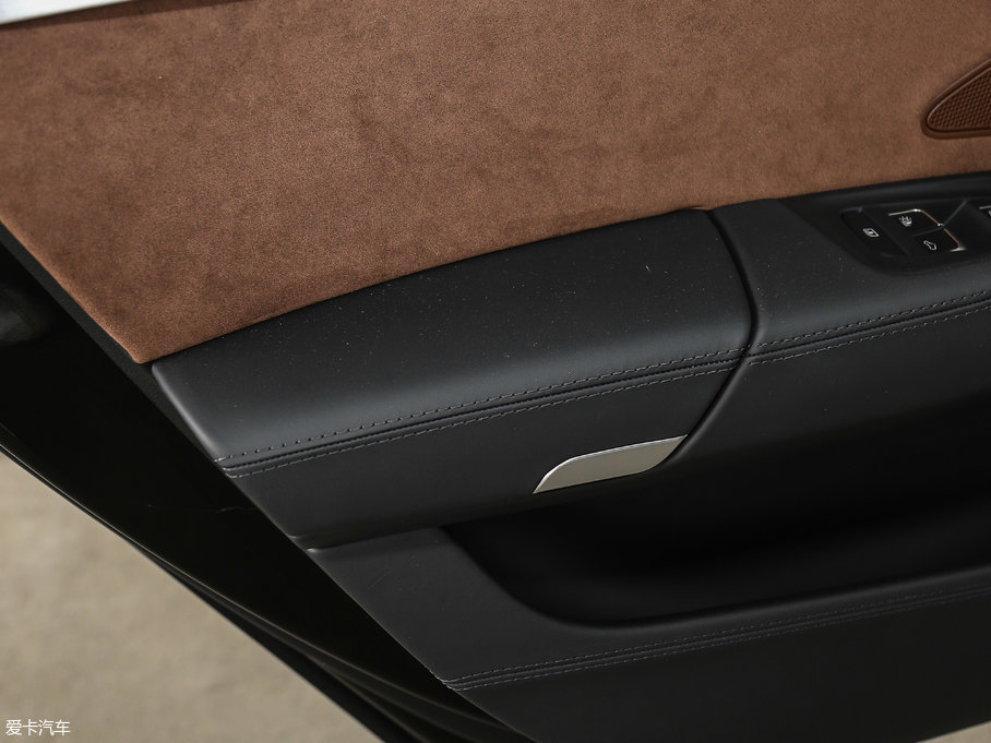 2017WA8 6.3L W12 quattro Ş