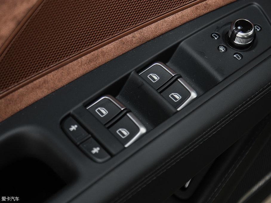 2017WA8 6.3L W12 quattro Ş