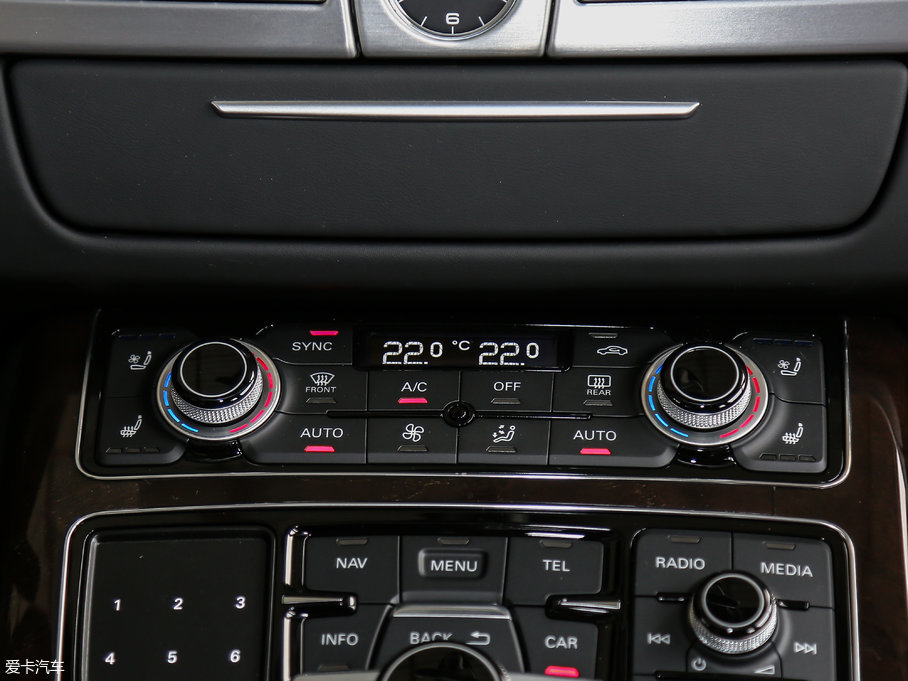 2017?yun)WA8 6.3L W12 quattro Ş