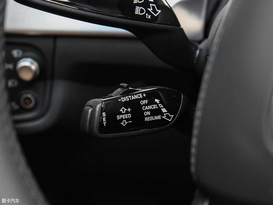 2017WA8 6.3L W12 quattro Ş