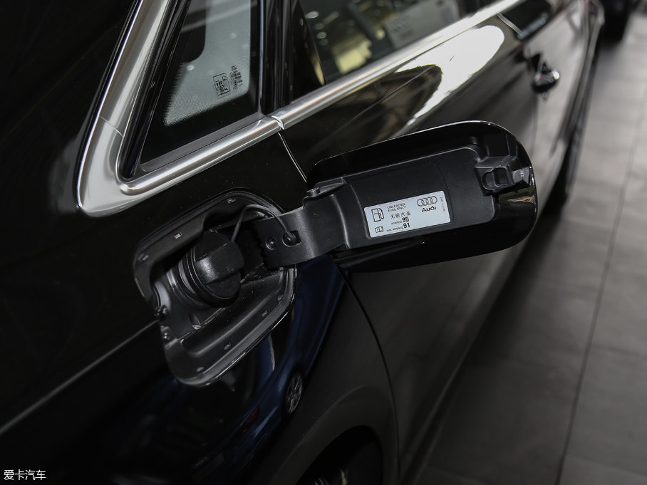 2017WA8 45 TFSI quattro m