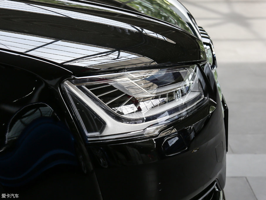 2017WA8 45 TFSI quattro m