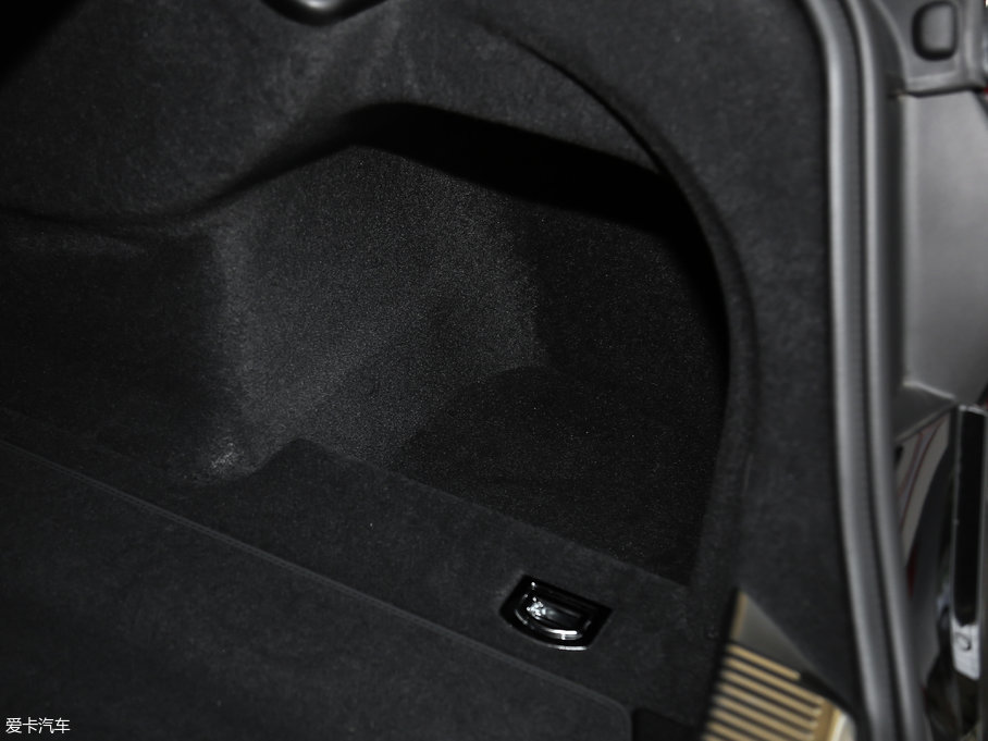 2017?yun)WA8 45 TFSI quattro m