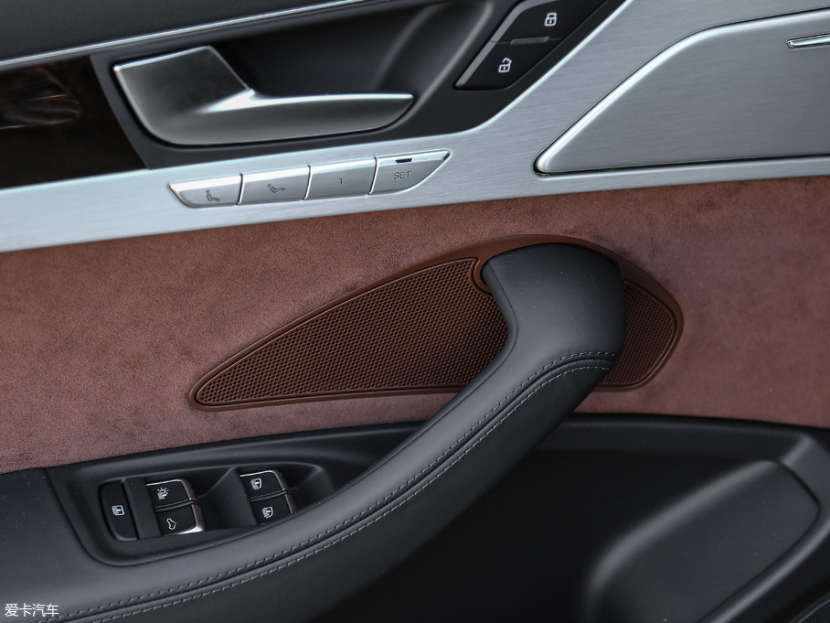 2017WA8 45 TFSI quattro I(lng)ȾӢ