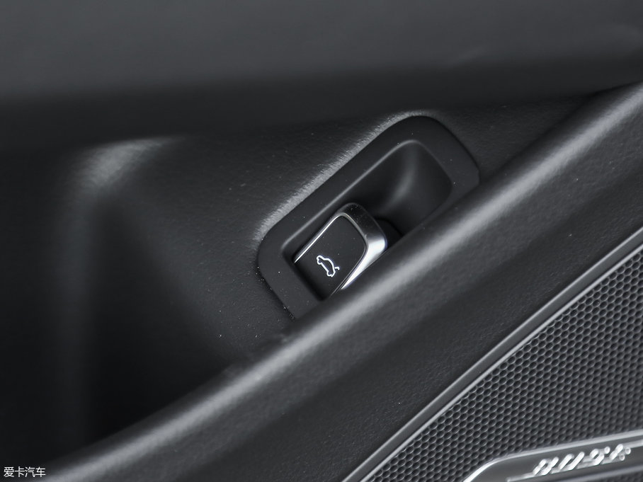 2017WA8 45 TFSI quattro IȾӢ