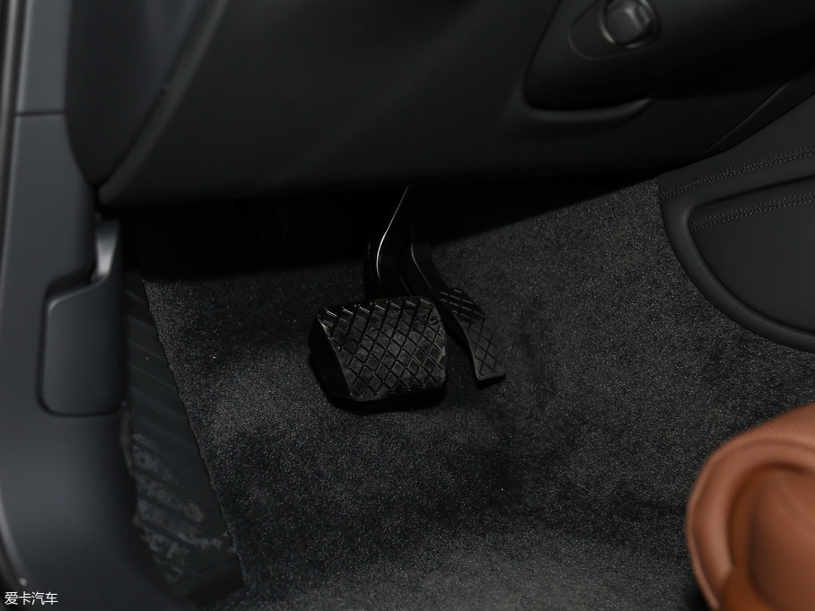 2017WA8 45 TFSI quattro I(lng)ȾӢ