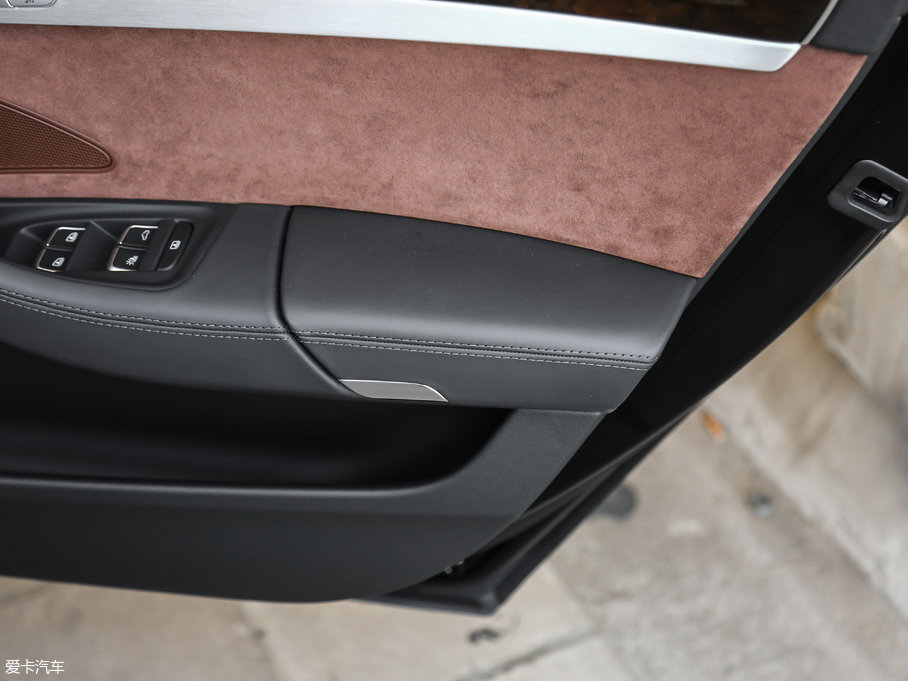 2017WA8 45 TFSI quattro I(lng)ȾӢ