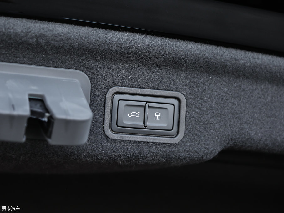 2017WA8 45 TFSI quattro IȾӢ