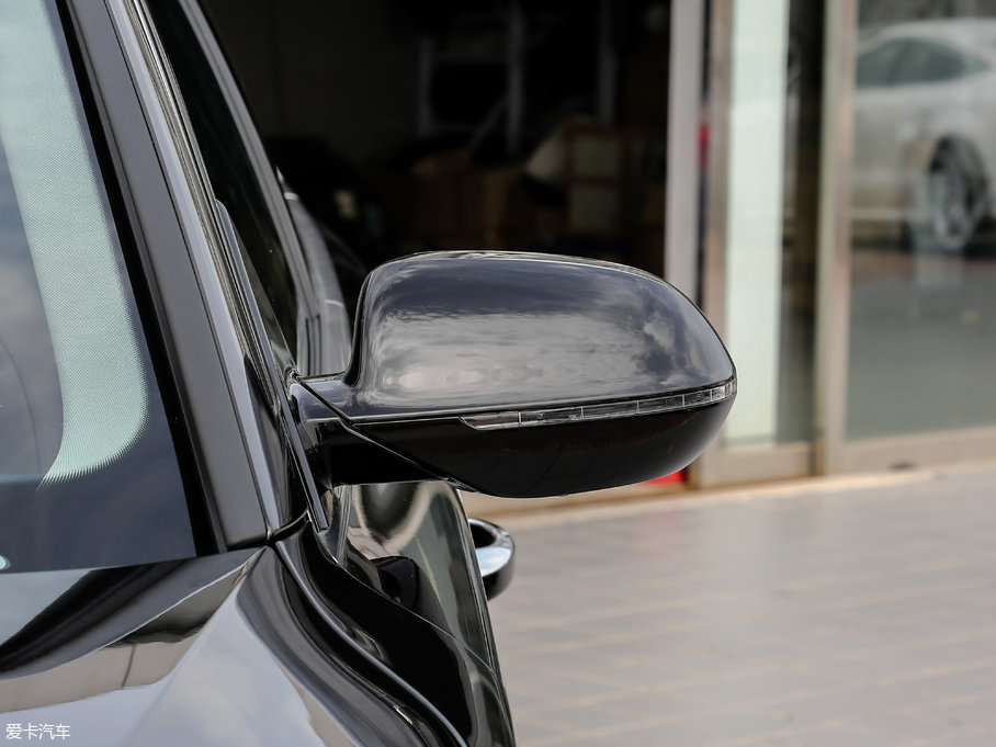 2017WA8 45 TFSI quattro A