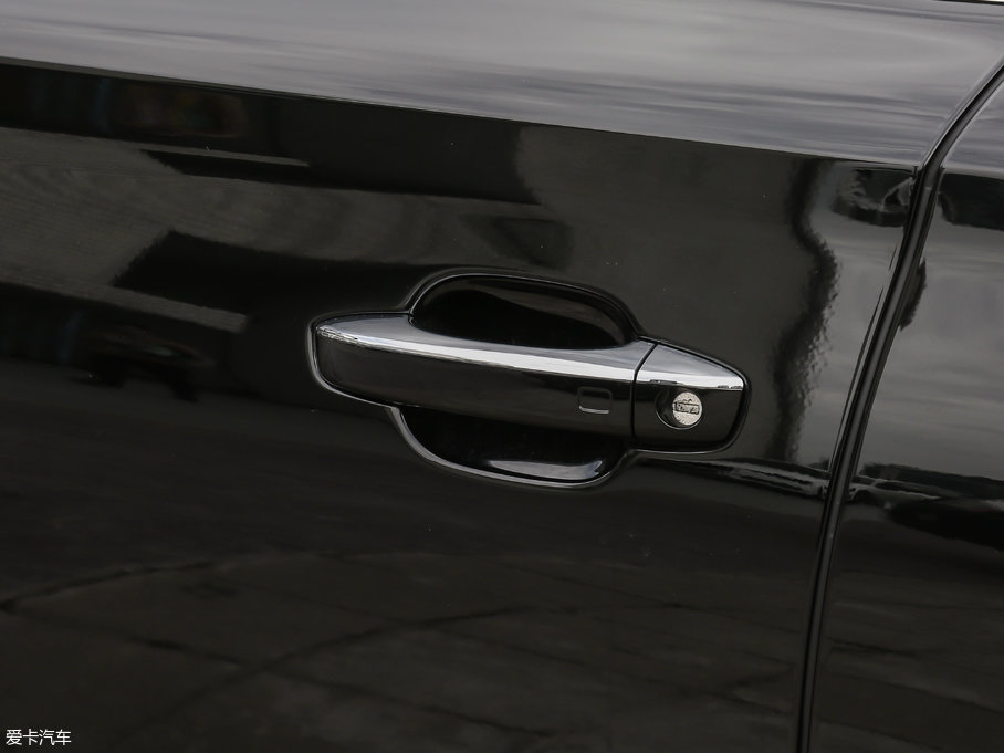 2017WA8 45 TFSI quattro A