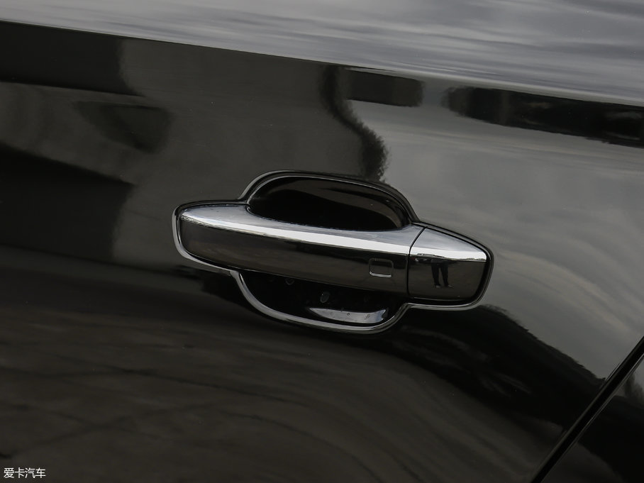 2017WA8 45 TFSI quattro A