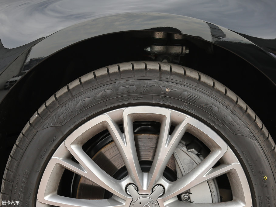 2017?yun)WA8 45 TFSI quattro A