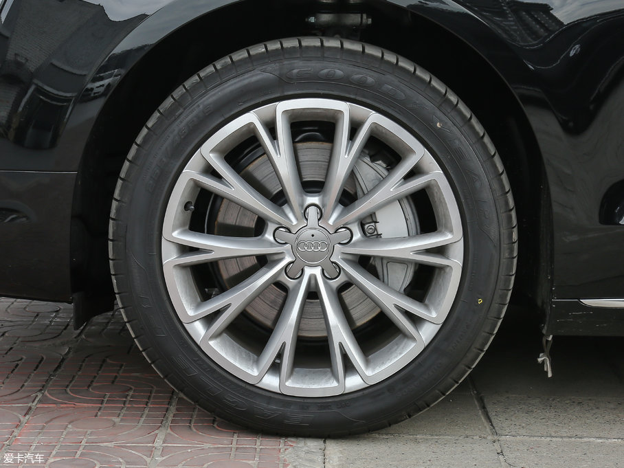 2017WA8 45 TFSI quattro A