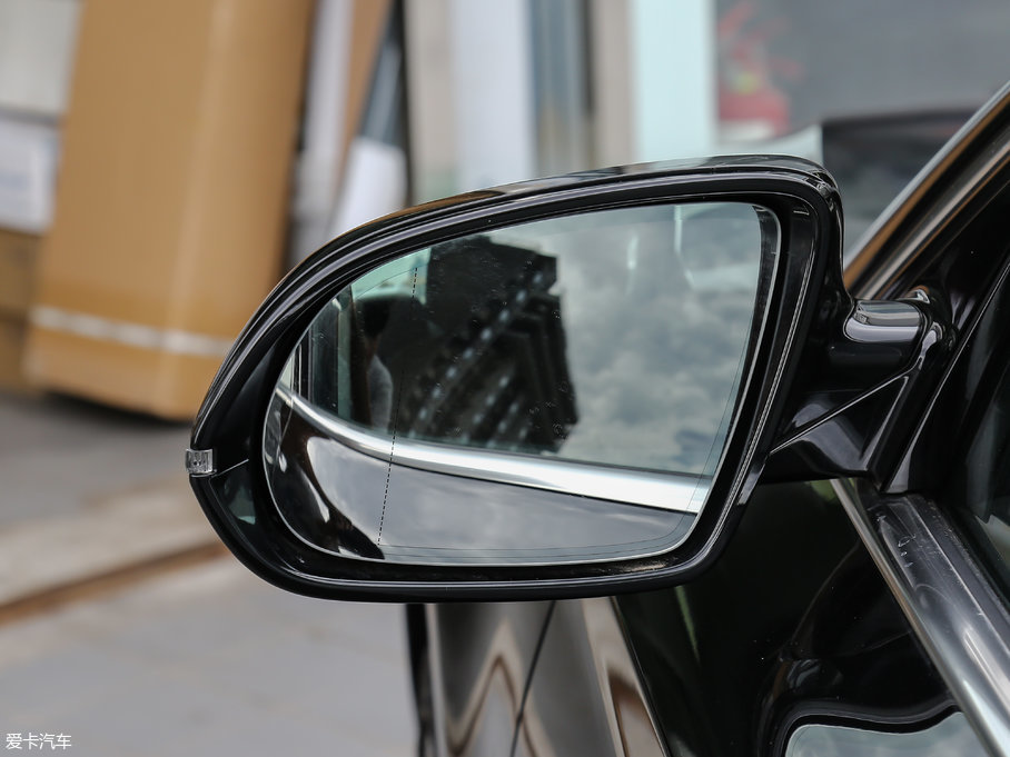 2017WA8 45 TFSI quattro A