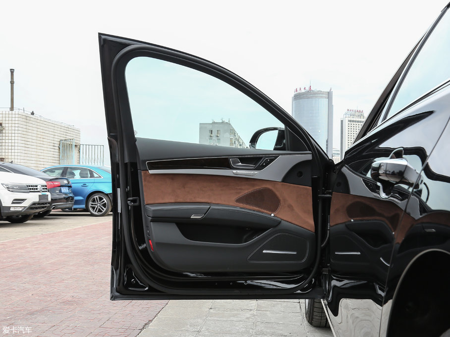 2017WA8 45 TFSI quattro A