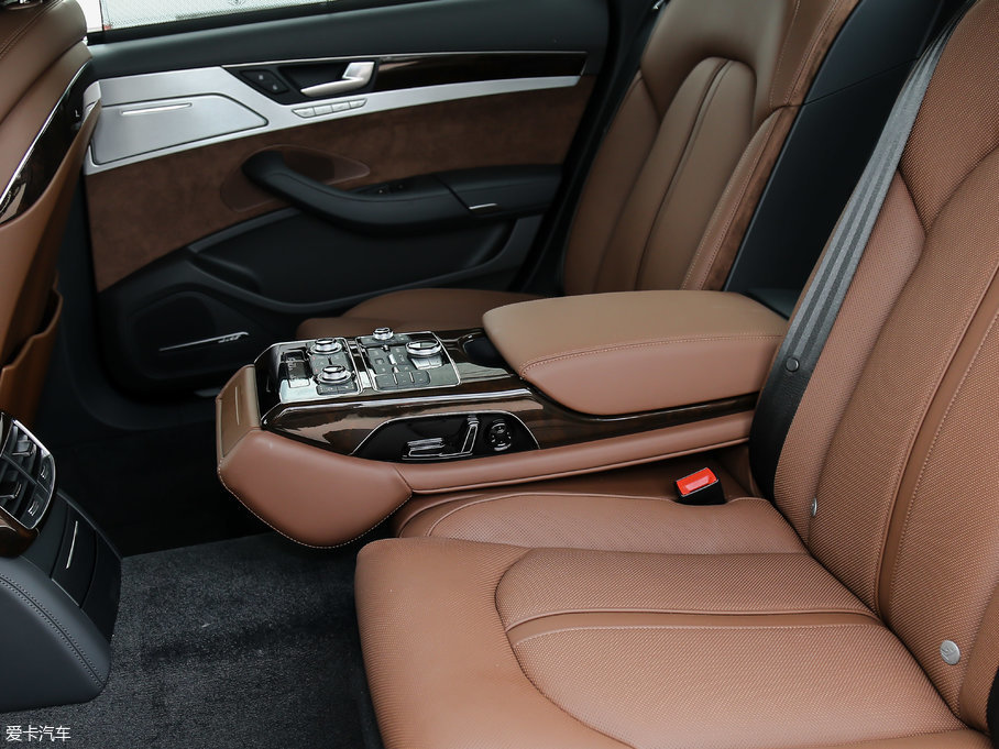 2017WA8 45 TFSI quattro A