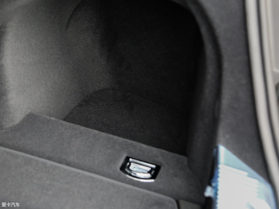 2017WA8 45 TFSI quattro A