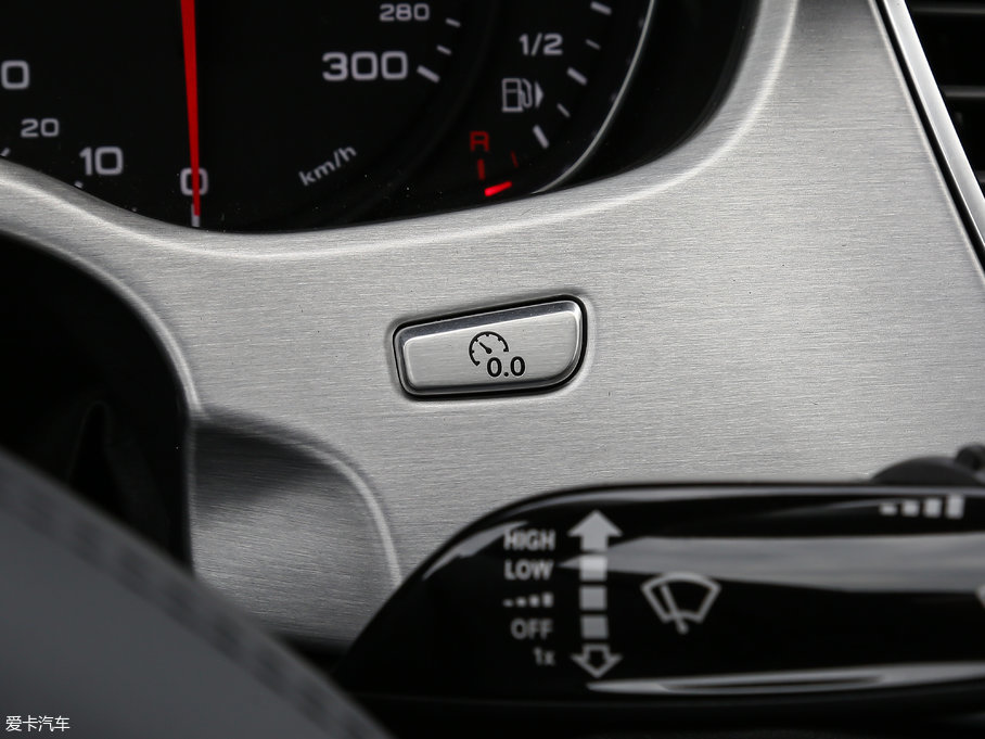 2017WA8 45 TFSI quattro A