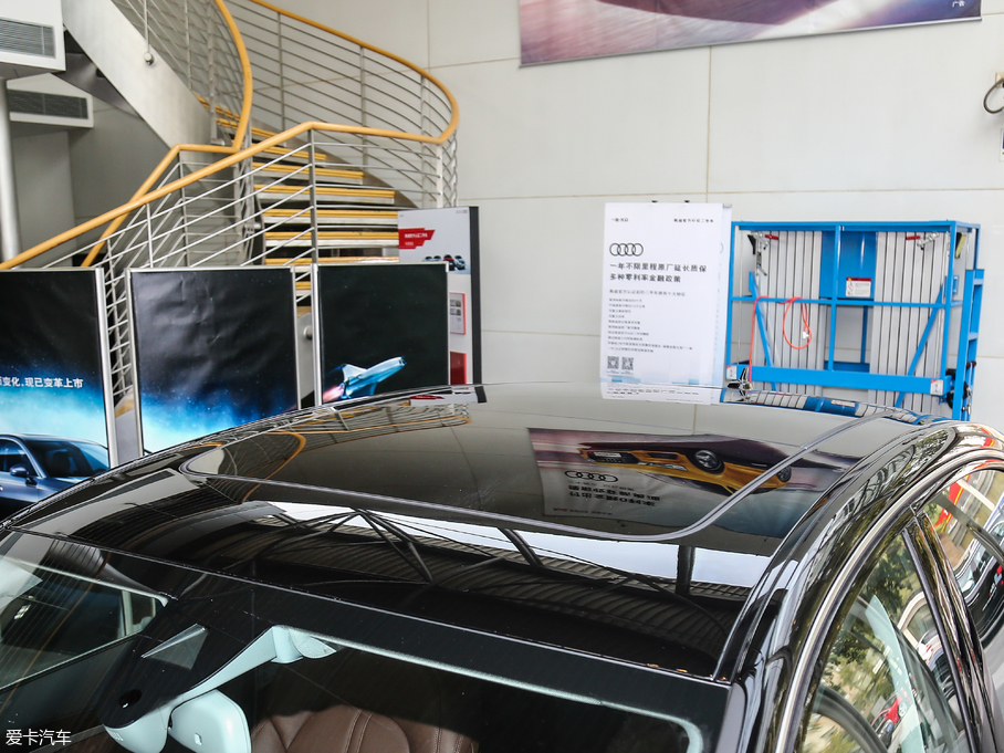 2017WA8 45 TFSI quattro ׿Խh