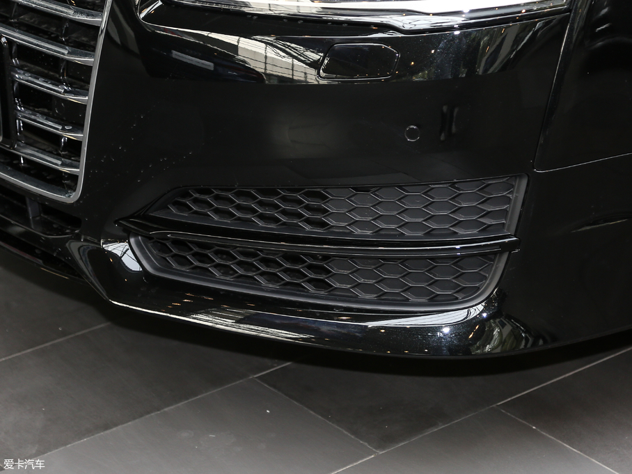 2017WA8 45 TFSI quattro ׿Խh