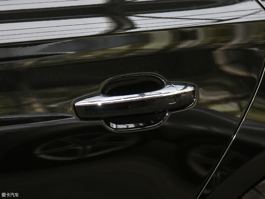 2017WA8 45 TFSI quattro ׿Խh