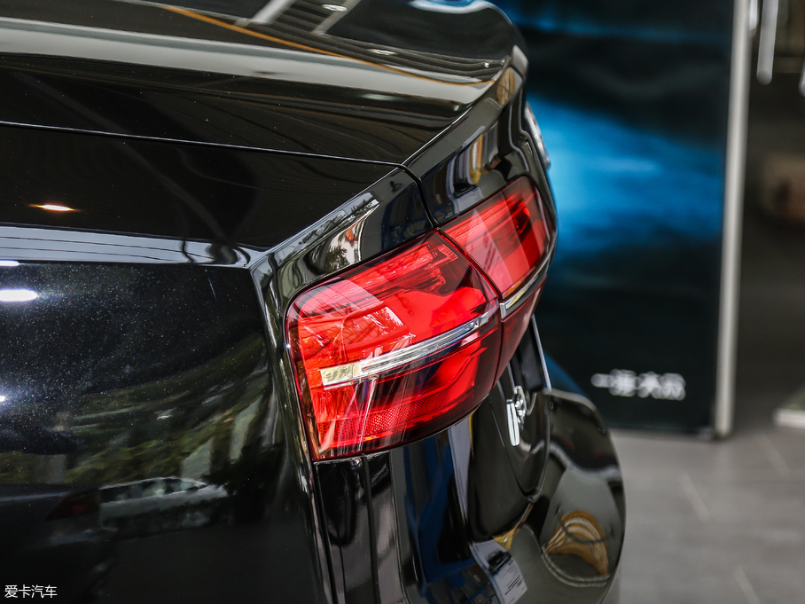 2017?yun)WA8 45 TFSI quattro ׿Խh