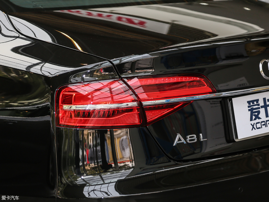 2017WA8 45 TFSI quattro ׿Խh