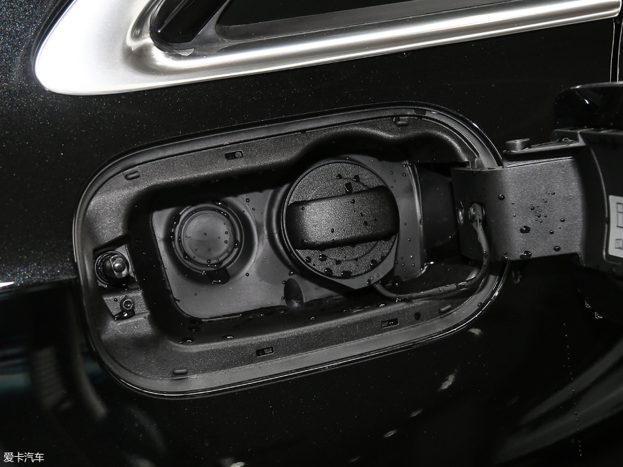 2017WA8 45 TFSI quattro ׿Խh