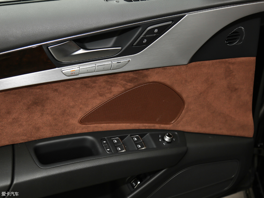 2017WA8 45 TFSI quattro ׿Խh