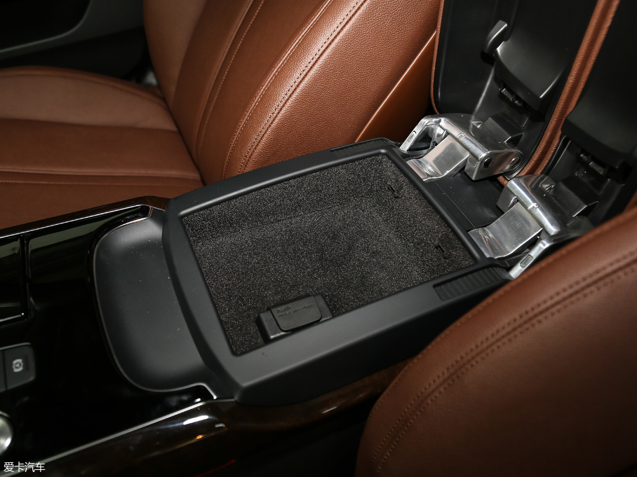 2017WA8 45 TFSI quattro ׿Խh