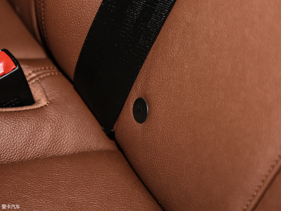 2017WA8 45 TFSI quattro ׿Խh